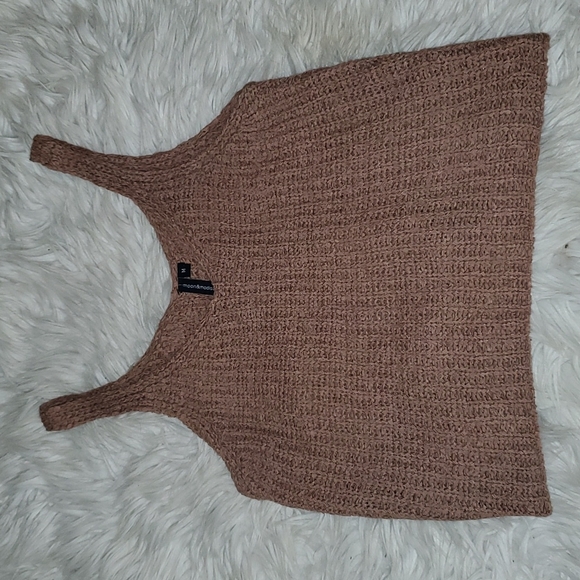 Moon & Madison Knitted Crop Top Tank - Picture 1 of 1